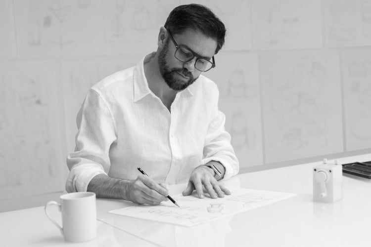 Portrait of Tom Cotton, designer of the elegant eto wine decanter